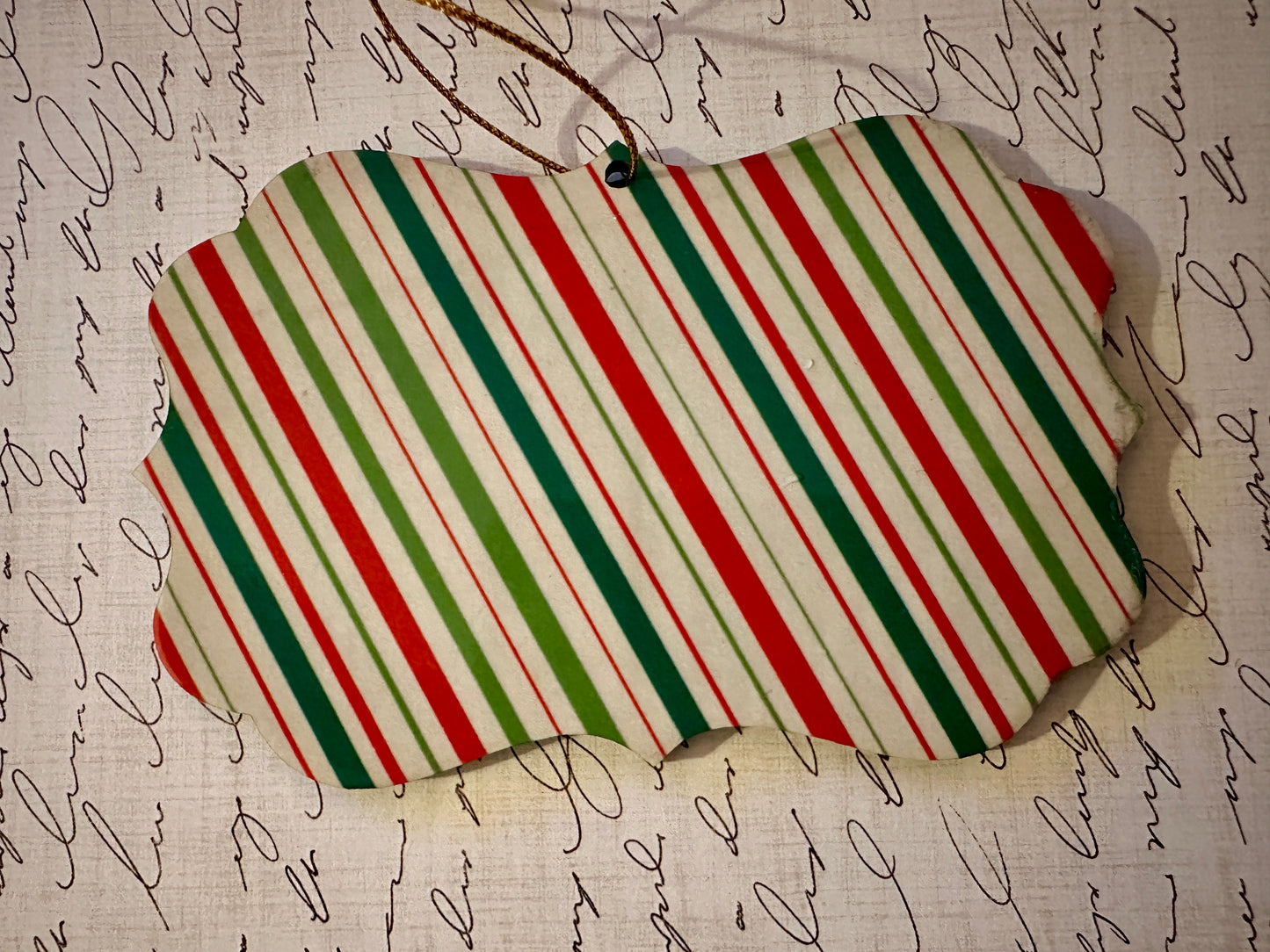 YOUR image - Personalized Ornament - Gift Tag Shape with Scalloped Edges